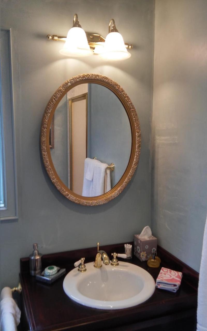 Inntiquity, A Country Inn Logansport エクステリア 写真